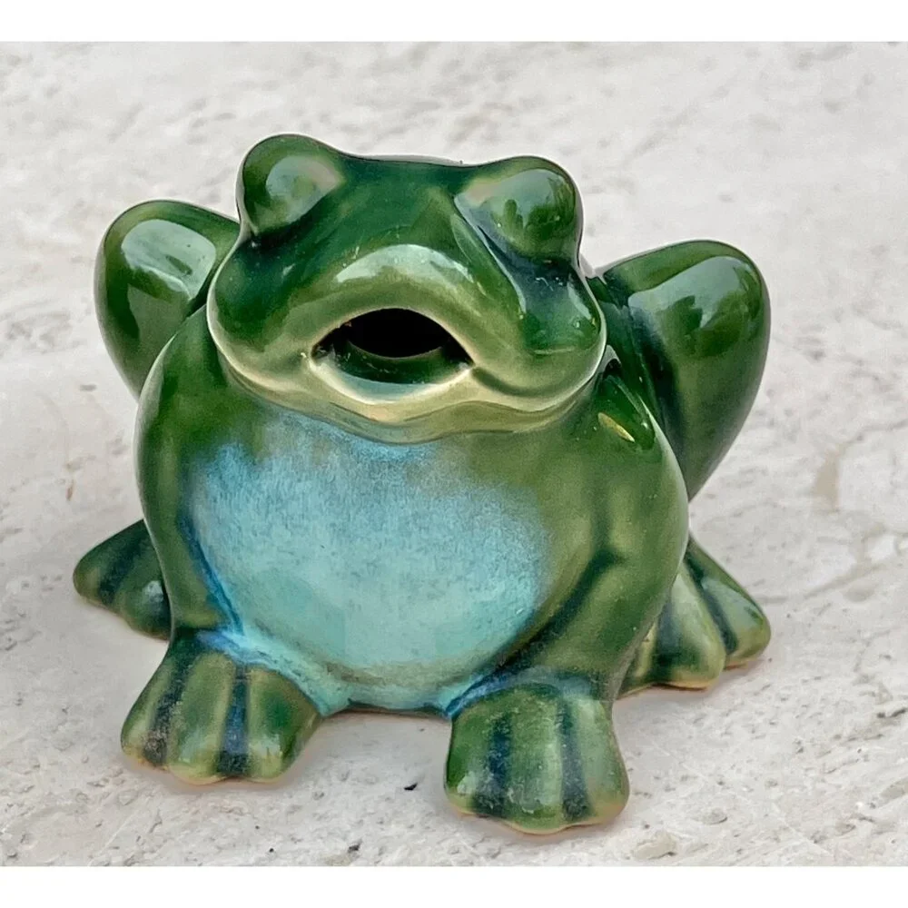 Vintage Ceramic Green Frog Figurines Set Of 2 Hand-Painted Glossy Finish - Picture 3 of 12